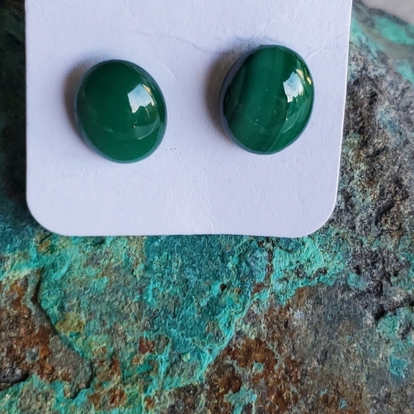 MALACHITE Stud Earrings - Picture 1 of 8